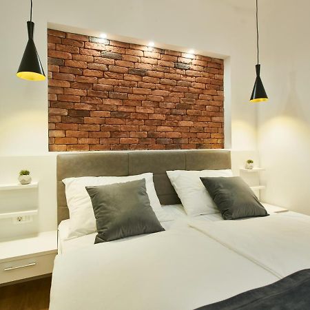 Bed Of Roses Apt 2, Premium, Designer Decorated 자그레브 외부 사진
